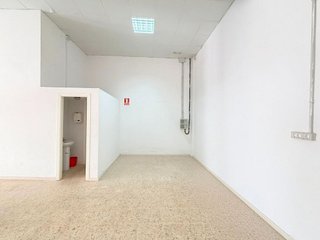 Local comercial en venta en Barrio Torrero en Zaragoza