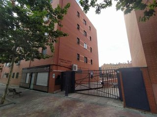 Garaje en venta en Ensanche de Vallecas - Valdecarros en Madrid