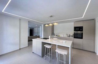 Chalet en alquiler en Elviria en Marbella