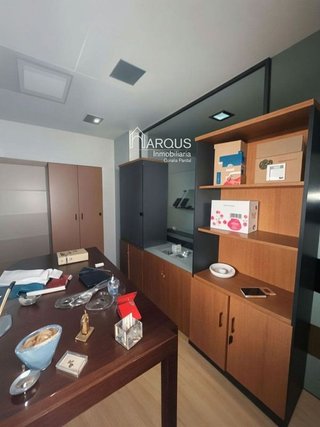 Local comercial en alquiler en Ensanche - Sar en Santiago de Compostela