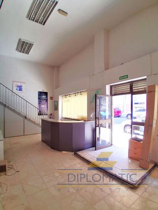 Local comercial en alquiler en Almenara en Madrid