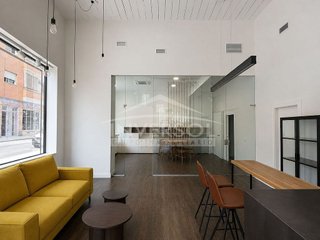 Local comercial en venta en San Luis en Almería