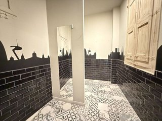 Edificio en alquiler en El Raval en Barcelona