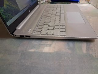Portátil HP 15s-fq1075ns Plata