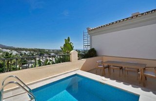 Casa adosada en alquiler en Los Naranjos en Marbella