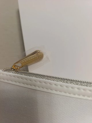 Pochette J'adore Dior bianca e oro