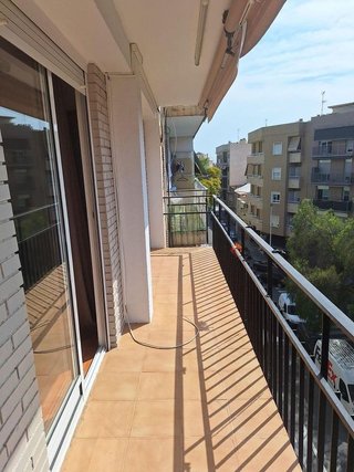 Piso en alquiler en Sector V en Elche