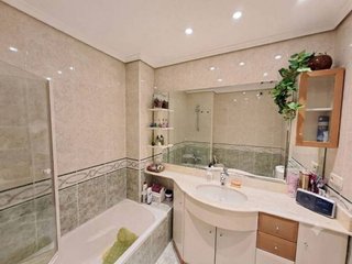 Piso en alquiler en Plaza España - Villa Pilar - Reyes Católicos - Vadillos en Burgos