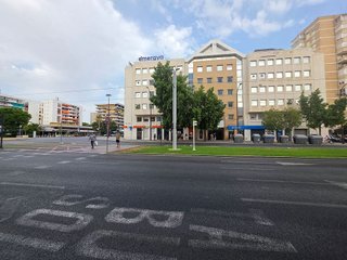 Local comercial en alquiler en La Buhaira en Sevilla