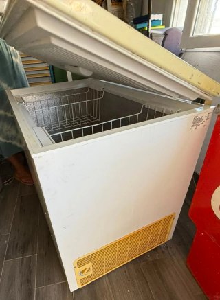 Arcón nevera congelador Zanussi