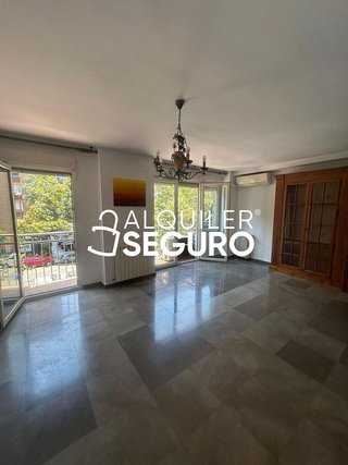 Piso en alquiler en Cervantes en Granada
