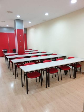 Local comercial en alquiler en Centro en Valdepeñas