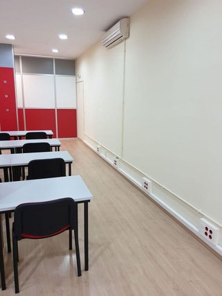 Local comercial en alquiler en Centro en Valdepeñas