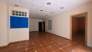 Local comercial en venta en Barrio de Peral en Cartagena