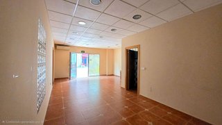 Local comercial en venta en Barrio de Peral en Cartagena
