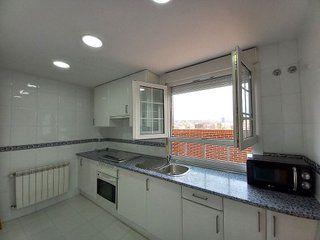 Dúplex en alquiler en Almendrales en Madrid
