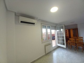 Dúplex en alquiler en Almendrales en Madrid