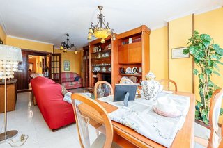 Piso en venta en San Salvador - Caeira en Poio