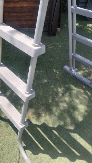 Escalera piscina 5 peldaños 2 metros