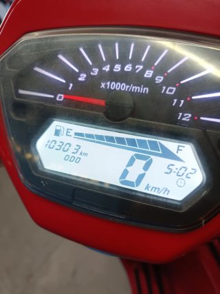 UM Chill 50 Scooter Roja