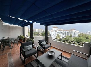 Piso en alquiler en Puerto Banús en Marbella