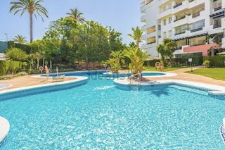 Piso en alquiler en Puerto Banús en Marbella