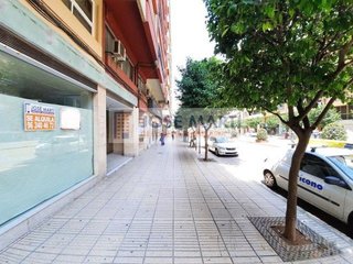 Local comercial en alquiler en Ayuntamiento - Centro en Alzira