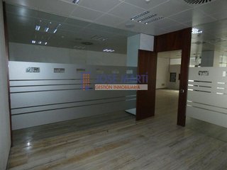 Local comercial en alquiler en Ayuntamiento - Centro en Alzira