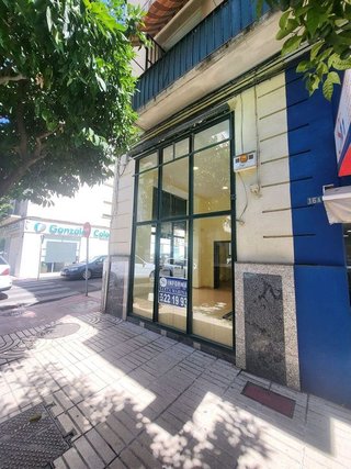 Local comercial en alquiler en Santa Marina - La Paz en Badajoz