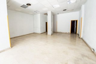 Local comercial en alquiler en La Jota en Zaragoza