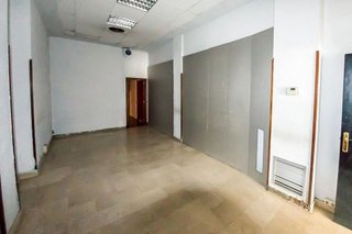 Local comercial en alquiler en La Jota en Zaragoza