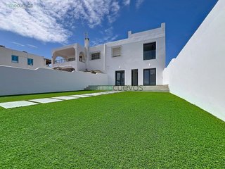 Casa adosada en venta en Urb. El Palmeral en Mojácar