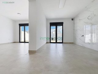 Casa adosada en venta en Urb. El Palmeral en Mojácar