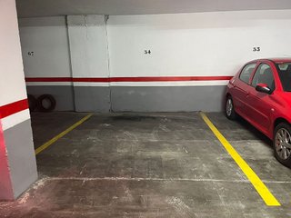 Garaje en alquiler en Les Corts en Barcelona