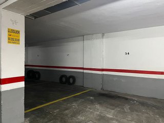 Garaje en alquiler en Les Corts en Barcelona