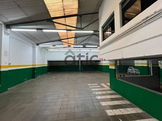 Local comercial en alquiler en Plaça Catalunya en Manresa