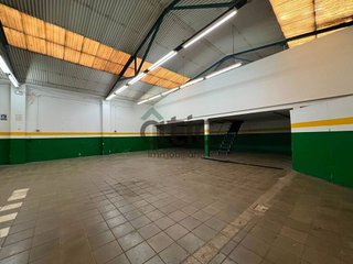 Local comercial en alquiler en Plaça Catalunya en Manresa