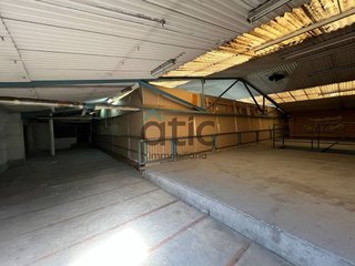 Local comercial en alquiler en Plaça Catalunya en Manresa
