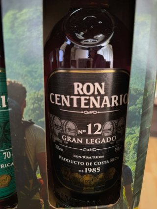 Estuche de Ron Centenario 9 y 12 Años