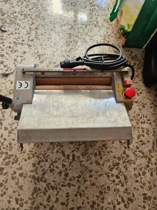Laminadora de masa profesional Leer descripción