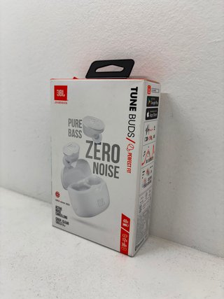 JBL Tune Buds Blancos Auriculares Inalámbricos