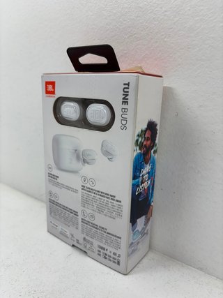 JBL Tune Buds Blancos Auriculares Inalámbricos