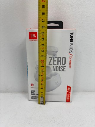 JBL Tune Buds Blancos Auriculares Inalámbricos