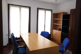 Oficina en alquiler en Centro en Gijón