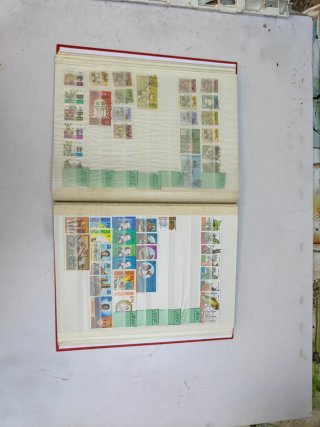 Volume Francobolli 92