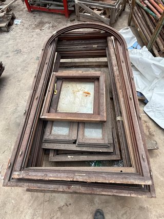 Lote puertas madera antiguas con cristal