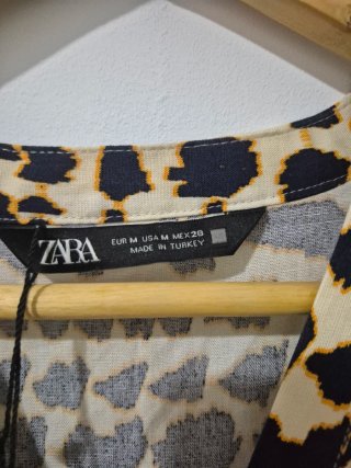 Vestito Zara con stampa appariscente