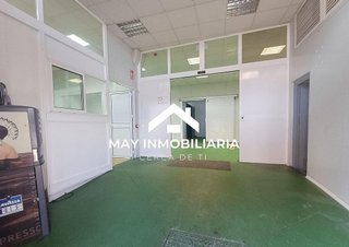 Local comercial en alquiler en Coria del Río
