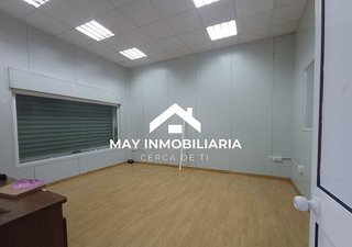Local comercial en alquiler en Coria del Río