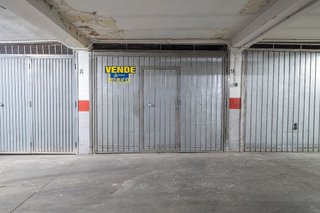 Garaje en venta en Pajaritos - Plaza de Toros en Granada